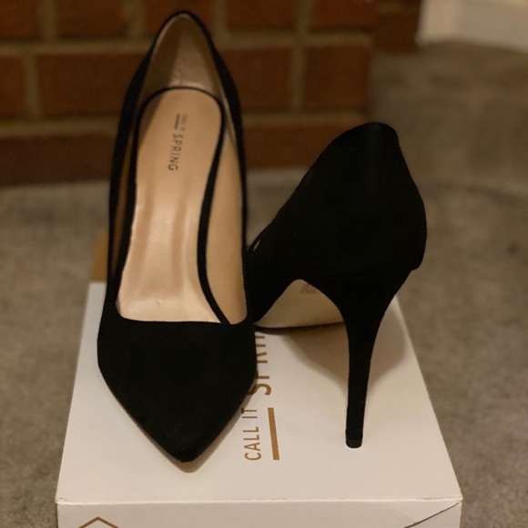 Cute black pumps from Macy’s - Picture 4 of 5